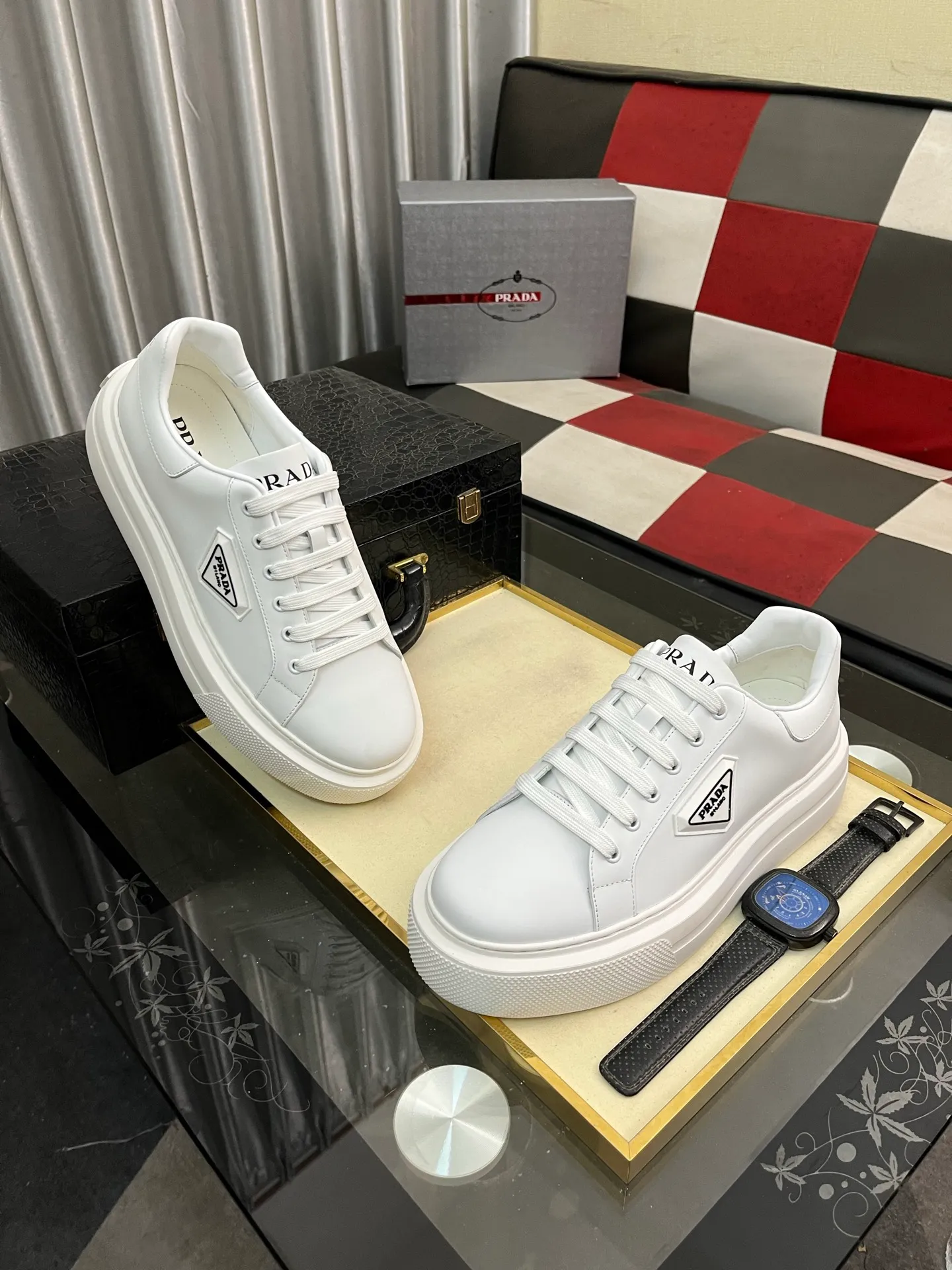 Men's shoes 💰580⌚️⌚️【PRADA】Prada casual shoes, originally developed 1:1, made of high-mercerized cowhide with imported cowhide, silk sheepskin lining, rubber outsole, comfortable and soft on the foot, size: 38-444️⃣Colors available
